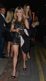 Tina O'Brien feet photo thumbnail