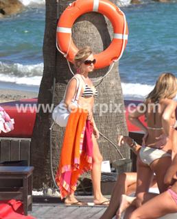 Tina O'Brien feet photo thumbnail