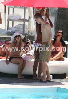 Tina O'Brien feet photo thumbnail