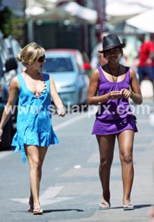 Tina O'Brien feet photo thumbnail