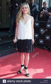 Tina O'Brien feet photo thumbnail