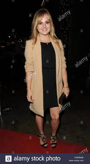 Tina O'Brien feet photo thumbnail