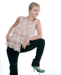 Tina O'Brien feet photo thumbnail