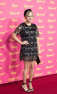 Tina O'Brien feet photo thumbnail