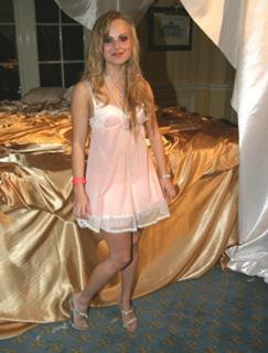 Tina O'Brien feet photo thumbnail