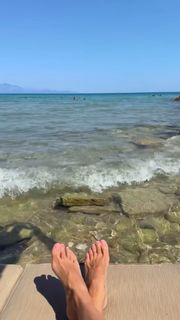 Tina O'Brien feet photo thumbnail