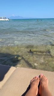 Tina O'Brien feet photo thumbnail