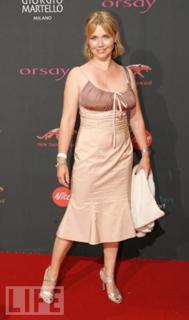 Tina Ruland feet photo thumbnail