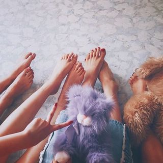 Tina Tamashiro feet photo 7