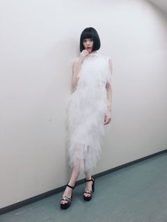 Tina Tamashiro feet photo 1