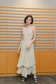 Tina Tamashiro feet photo 14