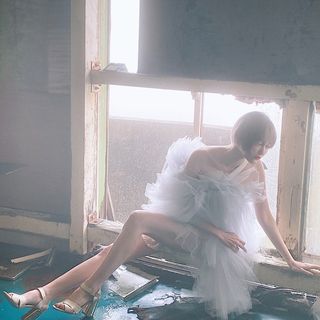Tina Tamashiro feet photo 7