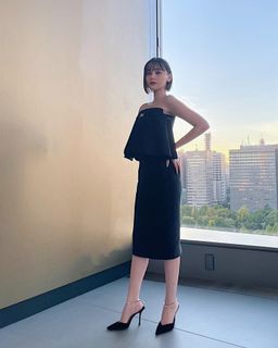 Tina Tamashiro feet photo 6