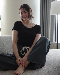Tina Tamashiro feet photo 19