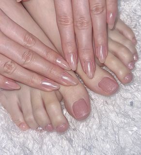 Tina Tamashiro feet photo 12