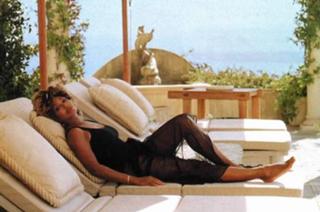 Tina Turner feet photo thumbnail