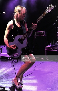 Tina Weymouth feet photo 3