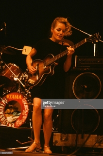Tina Weymouth feet photo 2