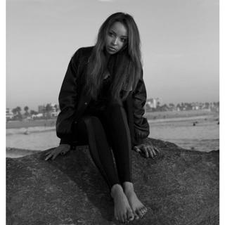 Tinashe feet photo thumbnail
