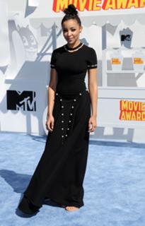 Tinashe feet photo thumbnail