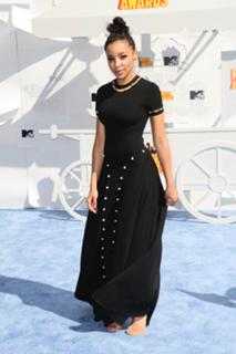 Tinashe feet photo thumbnail