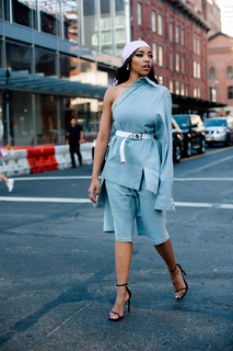 Tinashe feet photo thumbnail