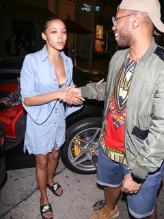 Tinashe feet photo thumbnail