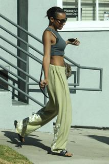 Tinashe feet photo thumbnail