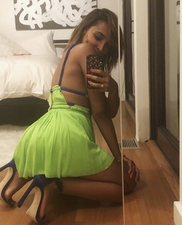 Tinashe feet photo thumbnail
