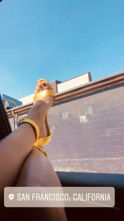 Tinashe feet photo thumbnail