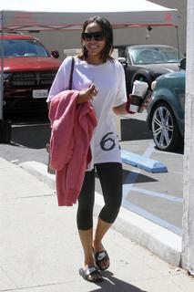 Tinashe feet photo thumbnail