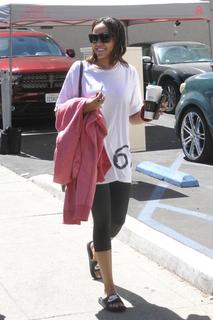 Tinashe feet photo thumbnail
