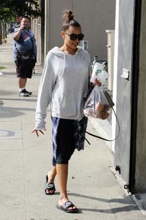 Tinashe feet photo thumbnail
