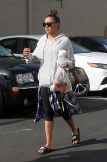 Tinashe feet photo thumbnail