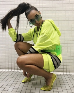 Tinashe feet photo thumbnail
