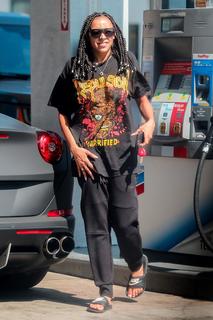 Tinashe feet photo thumbnail