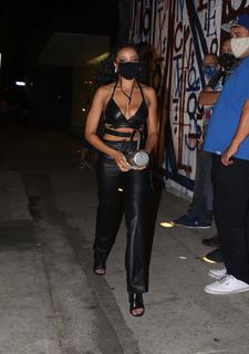 Tinashe feet photo thumbnail