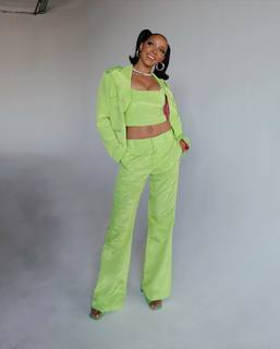 Tinashe feet photo thumbnail