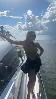 Tinashe feet photo thumbnail