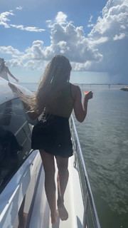 Tinashe feet photo thumbnail