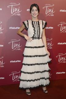 Tini Stoessel feet photo thumbnail