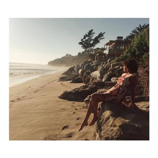 Tini Stoessel feet photo thumbnail