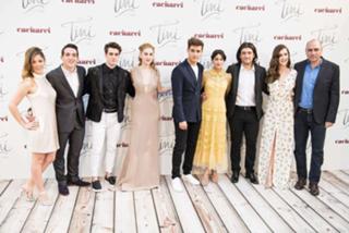 Tini Stoessel feet photo thumbnail