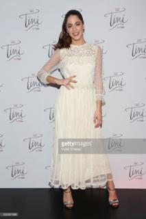 Tini Stoessel feet photo thumbnail