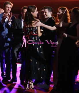 Tini Stoessel feet photo thumbnail