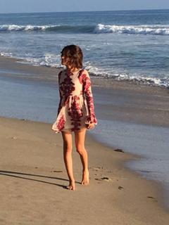 Tini Stoessel feet photo thumbnail