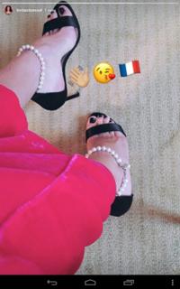 Tini Stoessel feet photo thumbnail