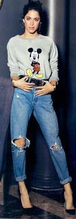 Tini Stoessel feet photo thumbnail