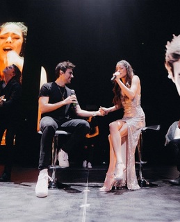 Tini Stoessel feet photo thumbnail