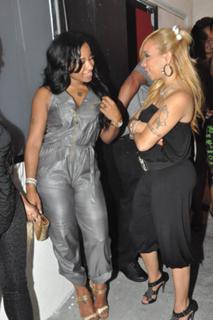 Tiny Harris feet photo thumbnail